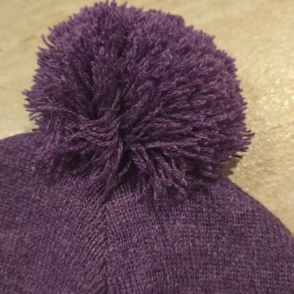 NWT The Salty Collection Heather Purple "Salty" Pom Beanie - Picture 3 of 7
